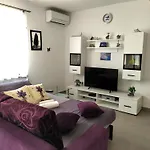 Lavanda Апартаменти *