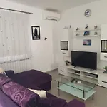 Apartman Lavanda *