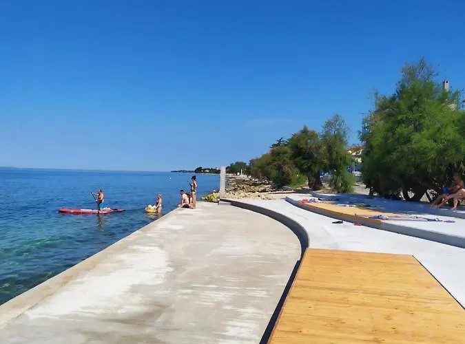 Lavanda شقة زادار